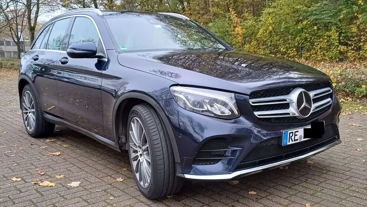 Gebraucht Mercedes GLC350 AMG line 258 PS (189 kW) 2017 Blau SUV