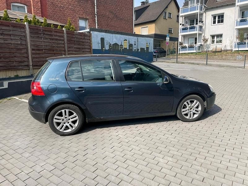 Gebraucht VW Golf V 105 PS (77 kW) 2007 Blau Kleinwagen