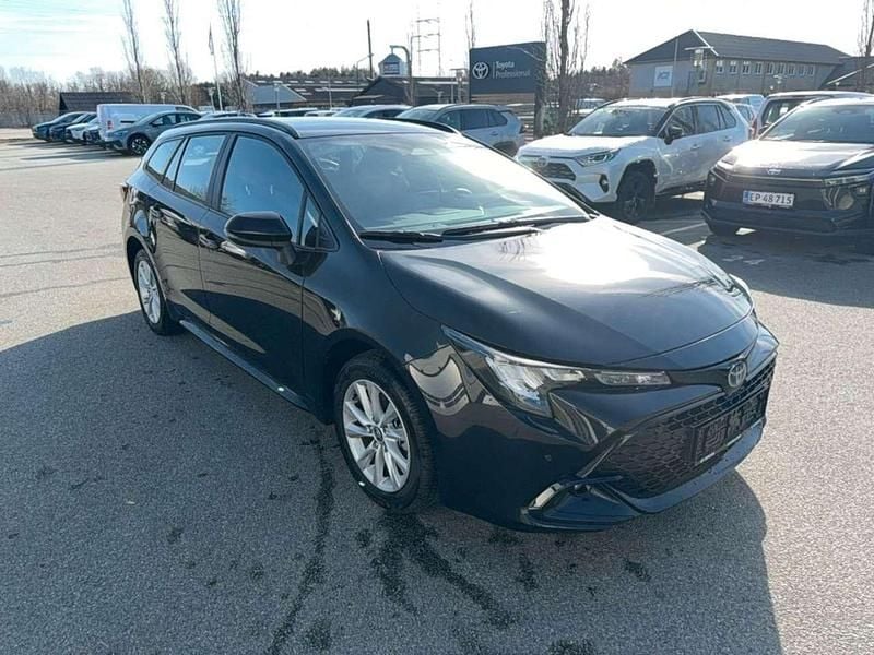 Gebraucht Toyota Corolla Active 140 PS (102 kW) 2025 Night sky black met. 219 Kombi