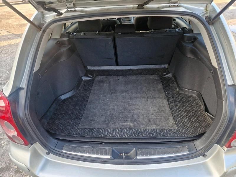 Gebraucht Toyota Avensis 129 PS (94 kW) 2009 Grau Kombi