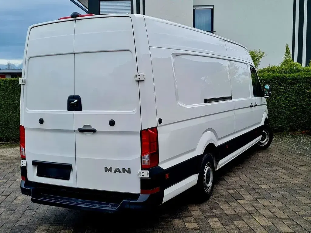 Używany MAN TGE 140 KM (102 kW) 2022 Biały Van