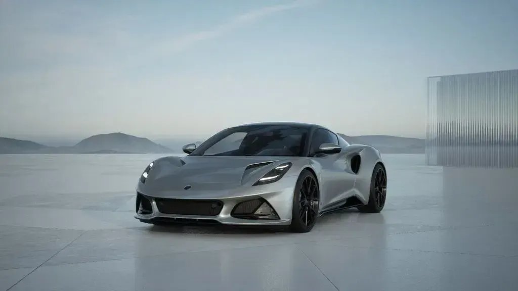 Neu Lotus Emira 405 PS (297 kW) 2026 Silber Coupé