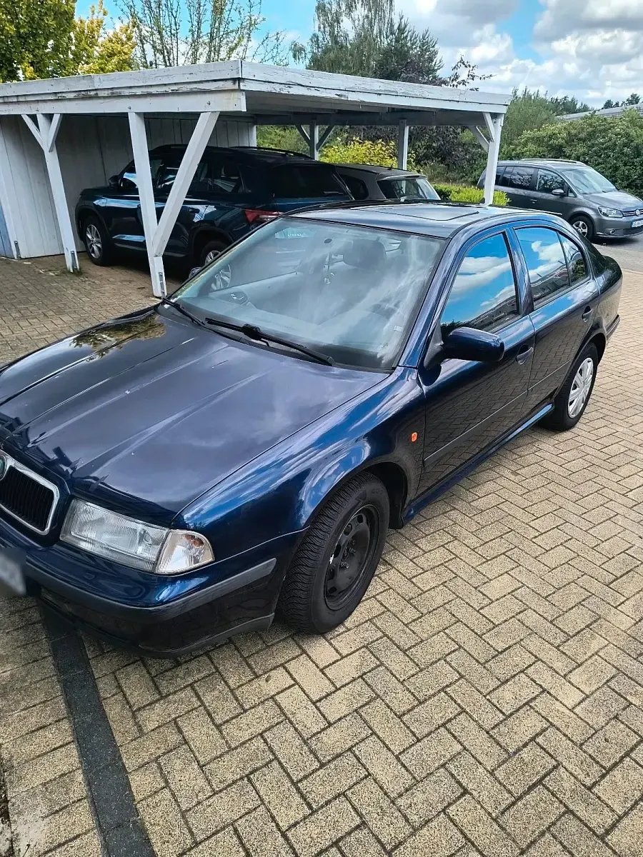 Gebraucht Skoda Octavia 90 PS (66 kW) 2000 Blau Limousine