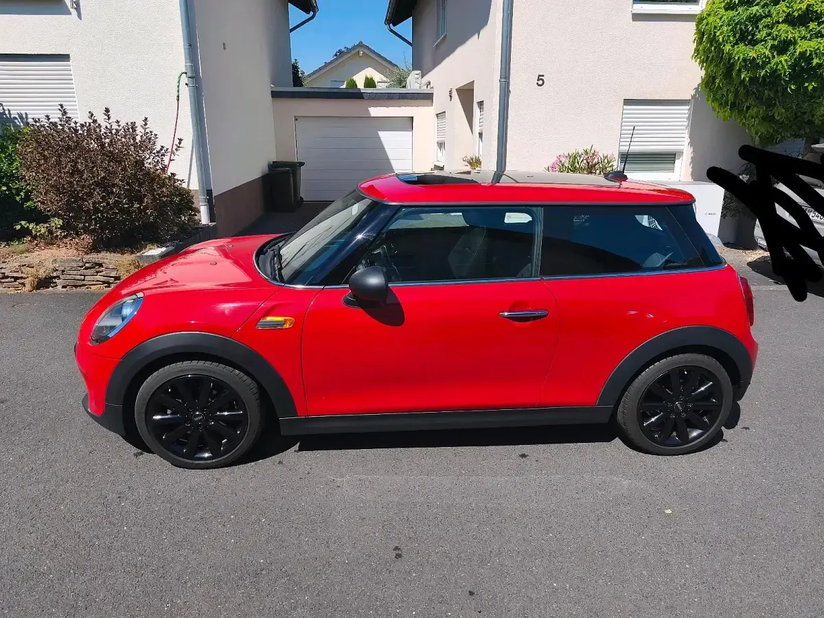 Gebraucht Mini Cooper 102 PS (75 kW) 2018 Rot Kleinwagen