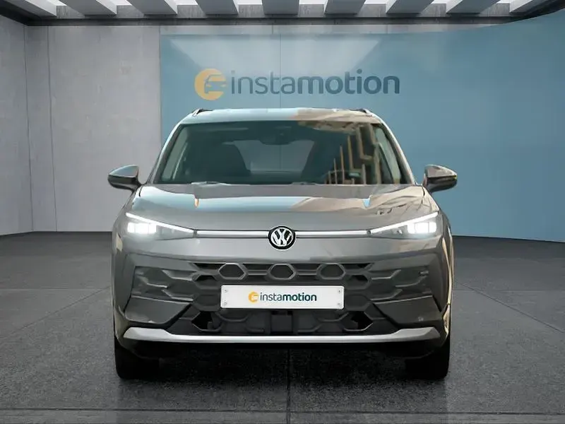 Neu VW T-Roc 116 PS (85 kW) 2026 Grau SUV