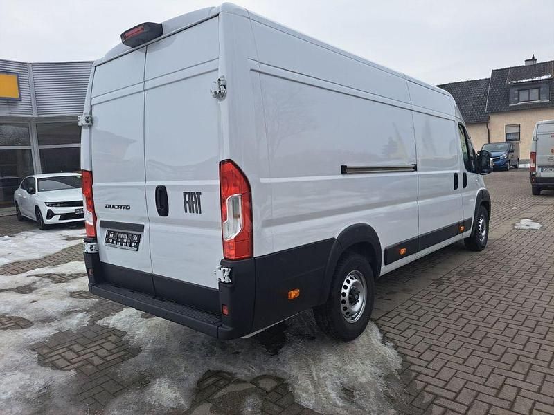 Gebraucht Fiat Ducato 179 PS (131 kW) 2024 Frostweiß Van