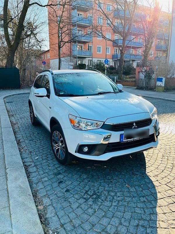 Weiß Gebraucht 2017 Mitsubishi ASX SUV | 11.700 € (Fairer Preis) - Bild 1/4