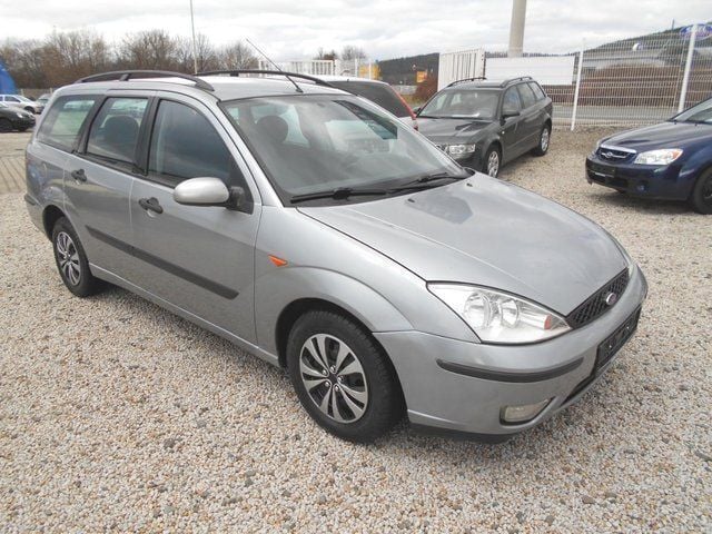 Usata Ford Focus 116 CV (85 kW) 2003 Grigio Station wagon