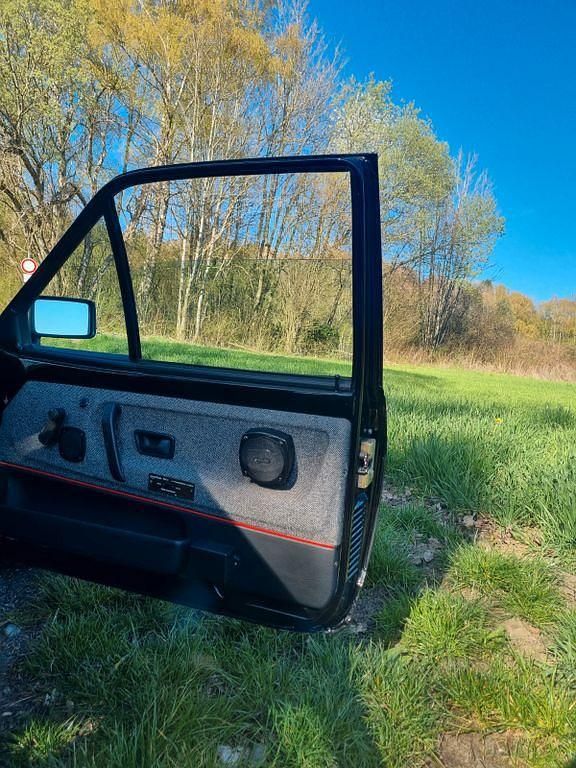 Gebraucht VW Polo 116 PS (85 kW) 1986 Schwarz Coupé