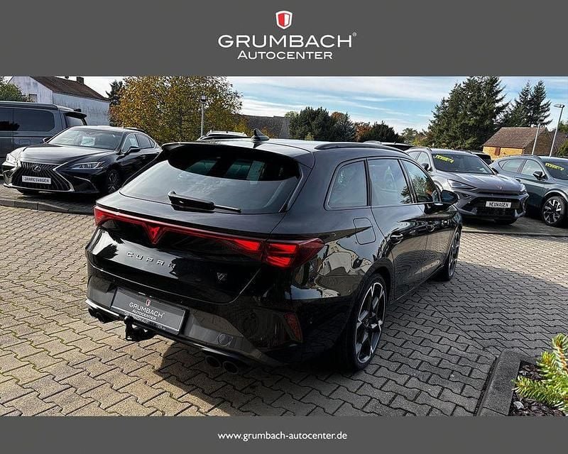 Neu Cupra Leon VZ 333 PS (244 kW) 2025 Schwarz Limousine