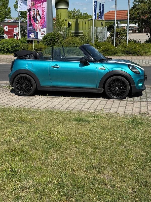 Gebraucht Mini Cooper Cabriolet 136 PS (100 kW) 2020 Grün Cabrio
