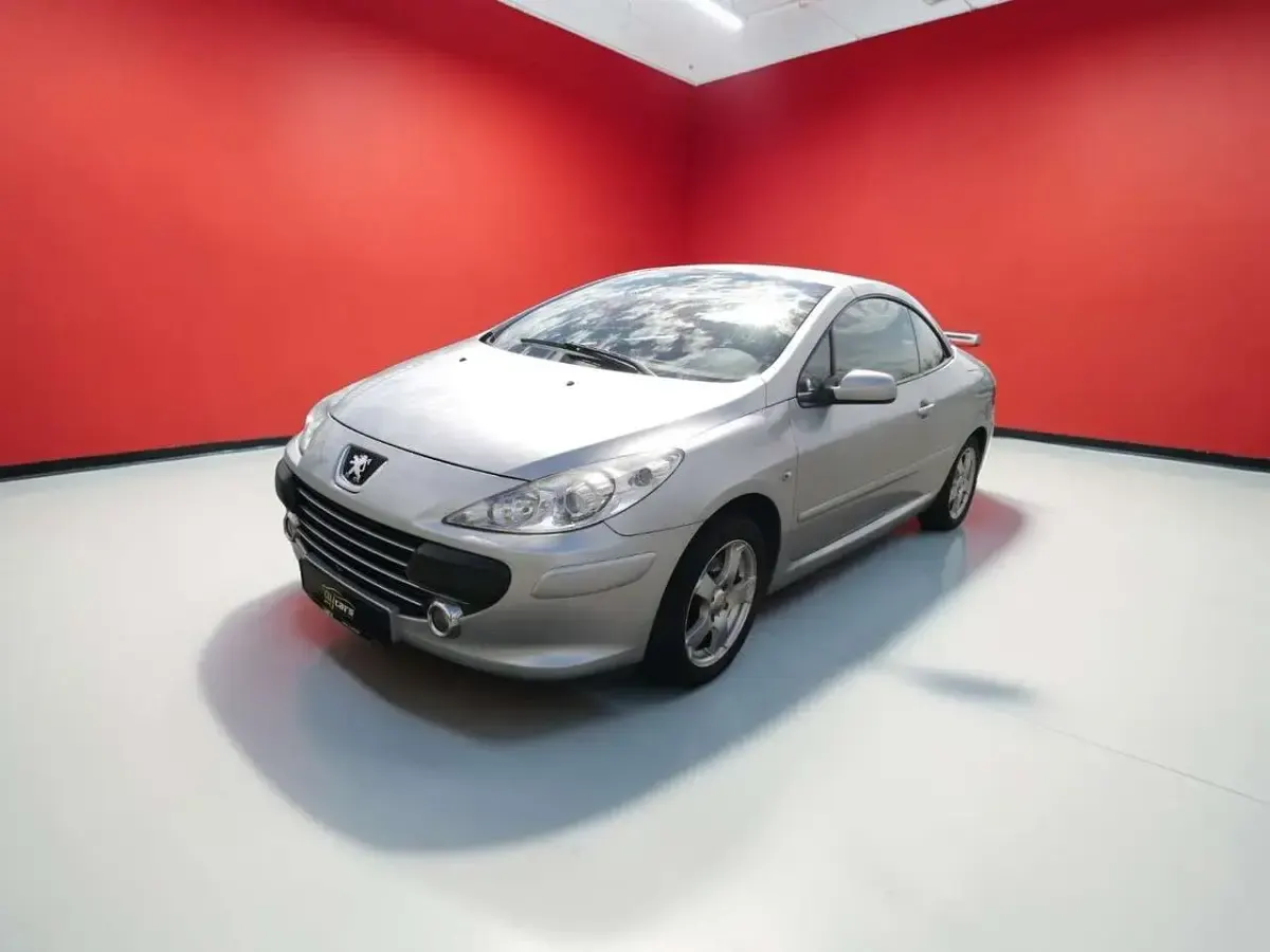 Gebraucht Peugeot 307 CC Tendance 140 PS (102 kW) 2006 Gris aluminium Cabrio