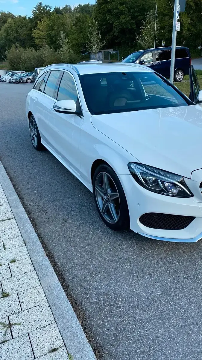 Gebraucht Mercedes C220 AMG line 170 PS (125 kW) 2017 Weiß Kombi