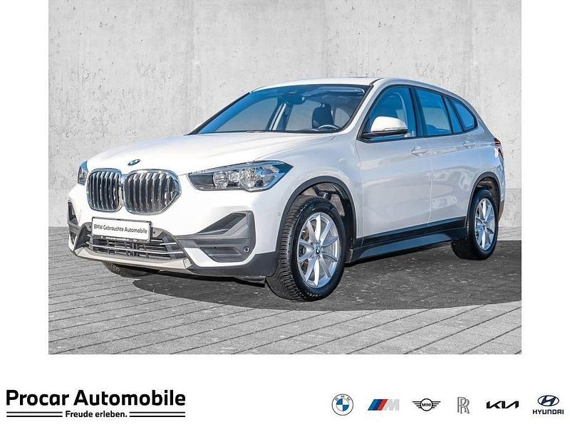 Weiß Gebraucht 2022 BMW X1 SUV | 23.995 € (Guter Preis) - Bild 1/4