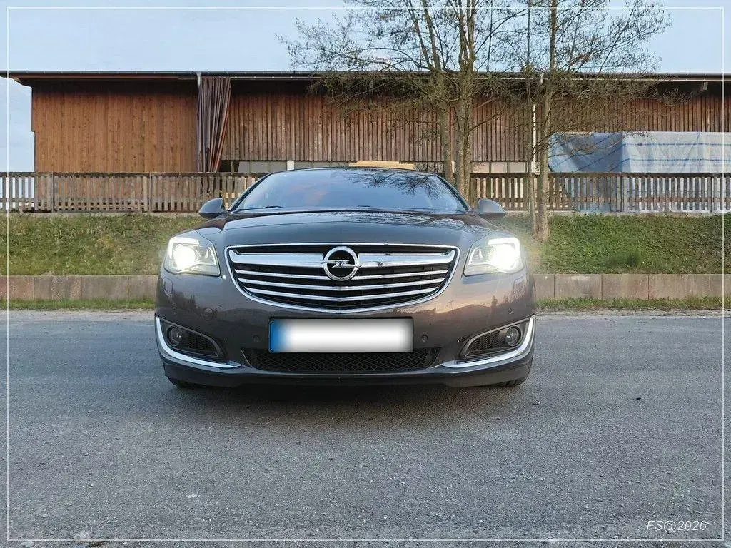 Gebraucht Opel Insignia Innovation 140 PS (102 kW) 2014 Grau Limousine