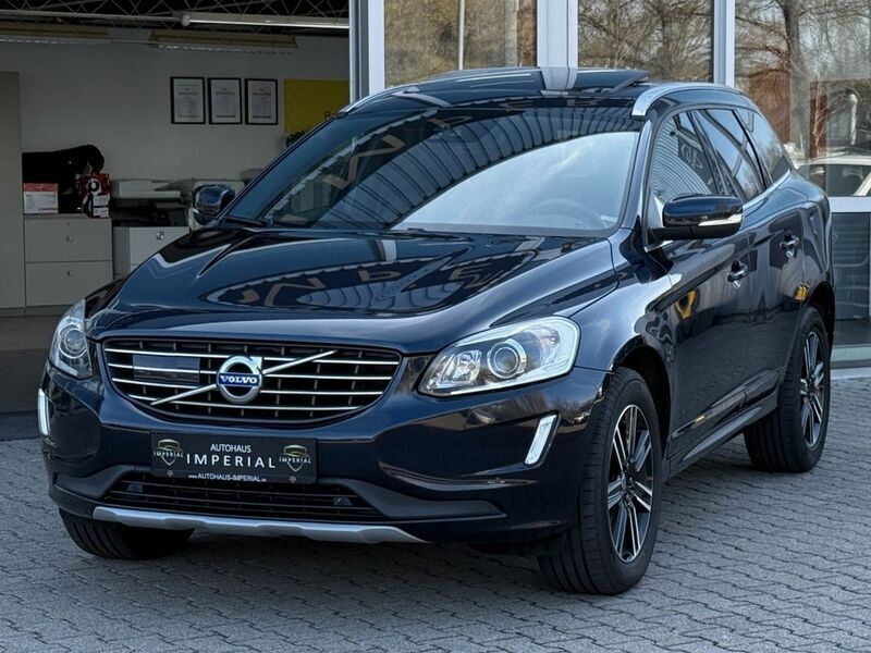 Blau Gebraucht 2017 Volvo XC60 Inscription SUV | 18.800 € (Guter Preis) - Bild 1/4