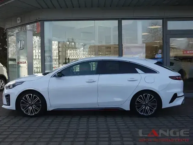 Gebraucht Kia ProCeed GT 204 PS (150 kW) 2020 (hw2) deluxeweiss met. Kombi