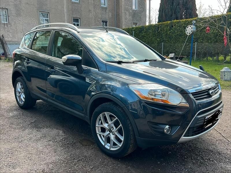 Usado Ford Kuga 200 HP (147 kW) 2010 Cinzento SUV