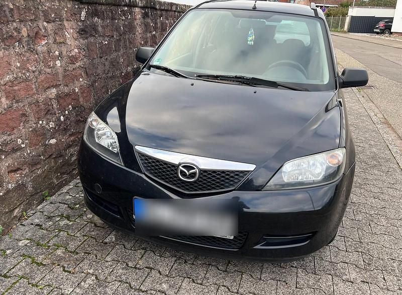 Schwarz Gebraucht 2005 Mazda 2 Kleinwagen | 220 € - Bild 1/4
