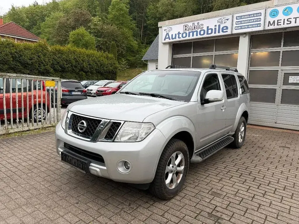 Gebraucht Nissan Pathfinder SE 190 PS (139 kW) 2012 Silber SUV