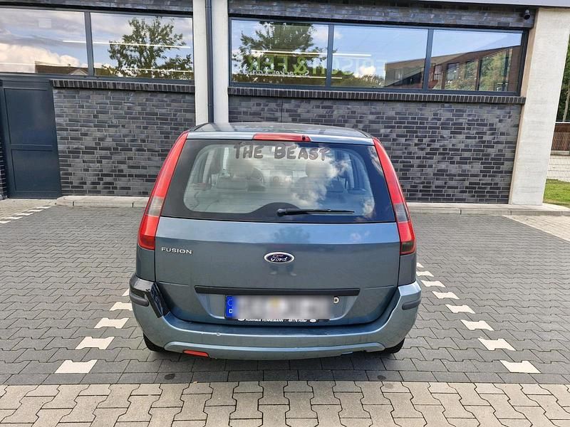 Andere farben Gebraucht 2004 Ford Fusion Kleinwagen | 1.634 € (Fairer Preis) - Bild 1/4