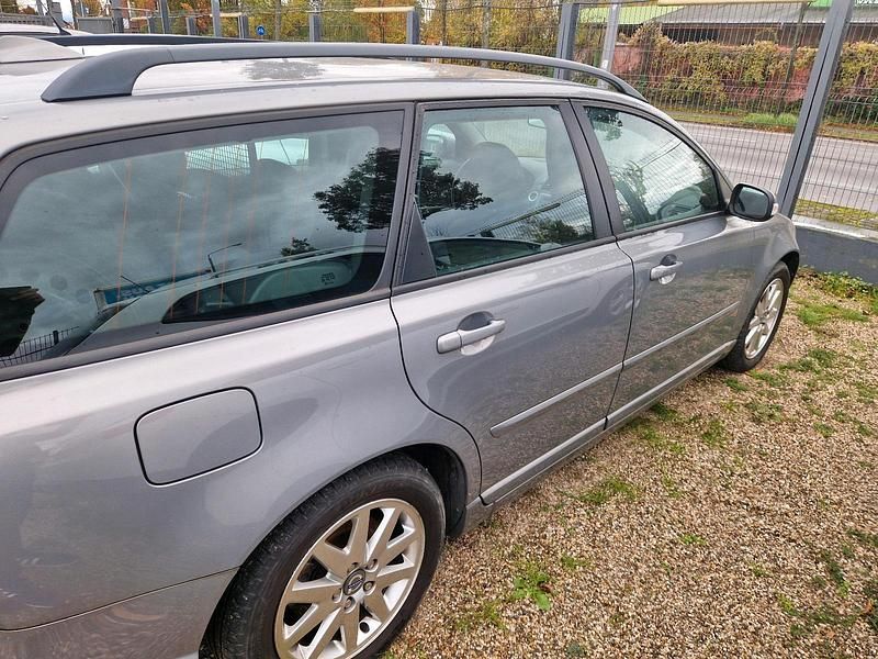 Gebraucht Volvo V50 140 PS (102 kW) 2008 Grau Kombi