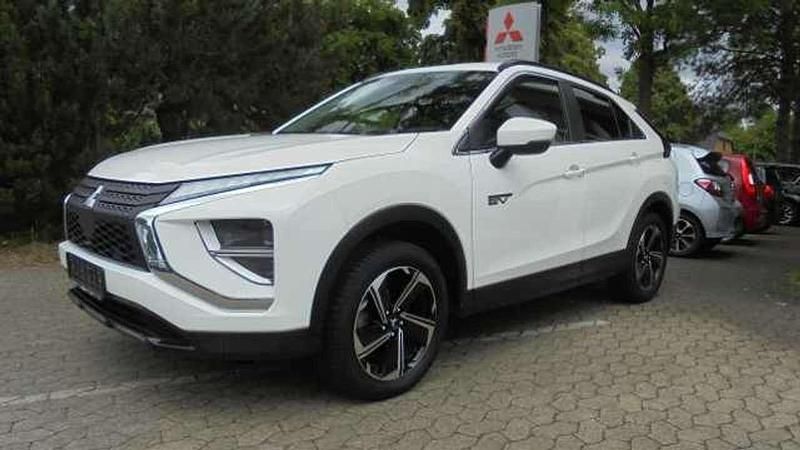 Andenweiß Gebraucht 2022 Mitsubishi Eclipse Cross Basis SUV | 18.890 € - Bild 1/4