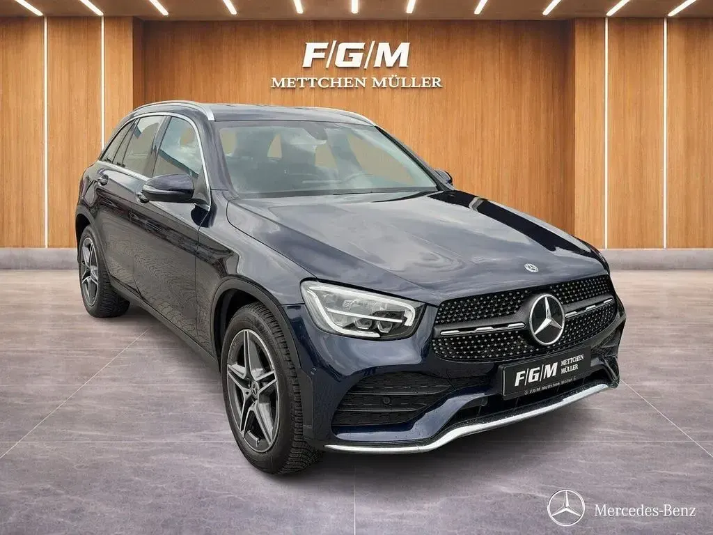 Gebraucht Mercedes GLC200 AMG line 197 PS (144 kW) 2020 Blau SUV