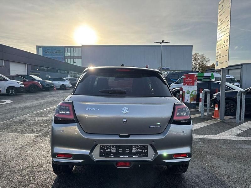 Neu Suzuki Swift Comfort 83 PS (61 kW) 2025 Schwarz Limousine