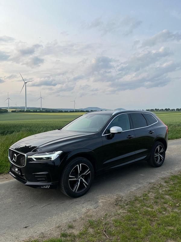 Schwarz Gebraucht 2018 Volvo XC60 R-Design SUV | 25.500 € (Fairer Preis) - Bild 1/4