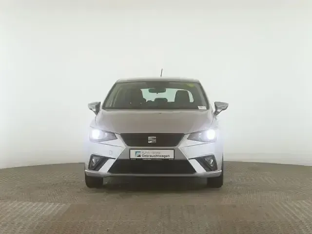 Gebraucht Seat Ibiza Reference 80 PS (58 kW) 2023 "urban" silber Kleinwagen