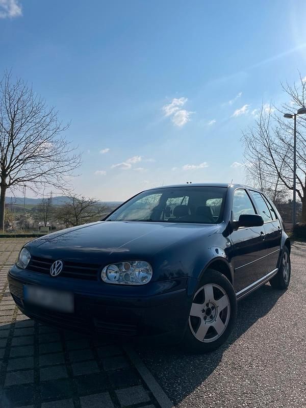 Gebraucht VW Golf IV 105 PS (77 kW) 2003 Andere farben Limousine