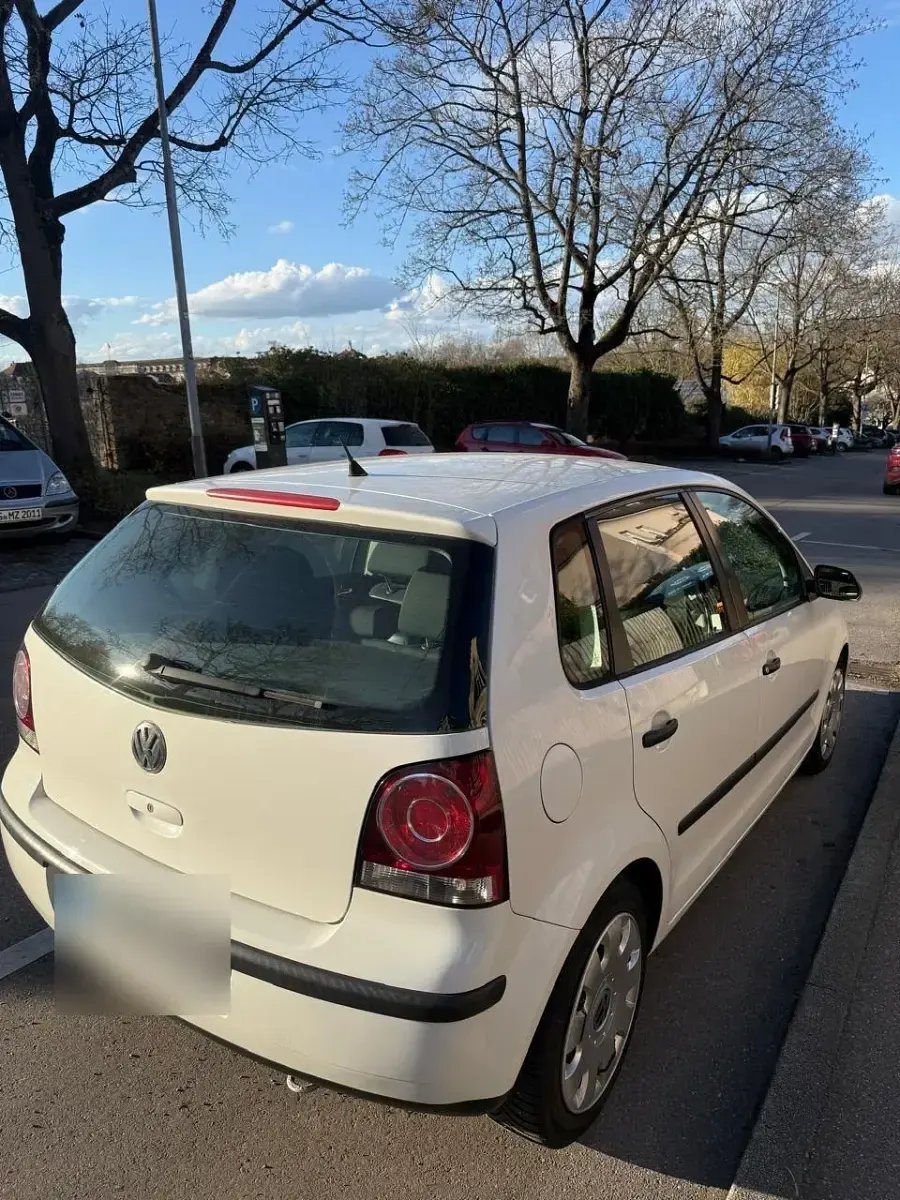 Gebraucht VW Polo 60 PS (44 kW) 2008 Weiß Kleinwagen