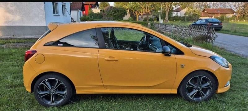 Gebraucht Opel Corsa Color Edition 150 PS (110 kW) 2016 Orange Kleinwagen