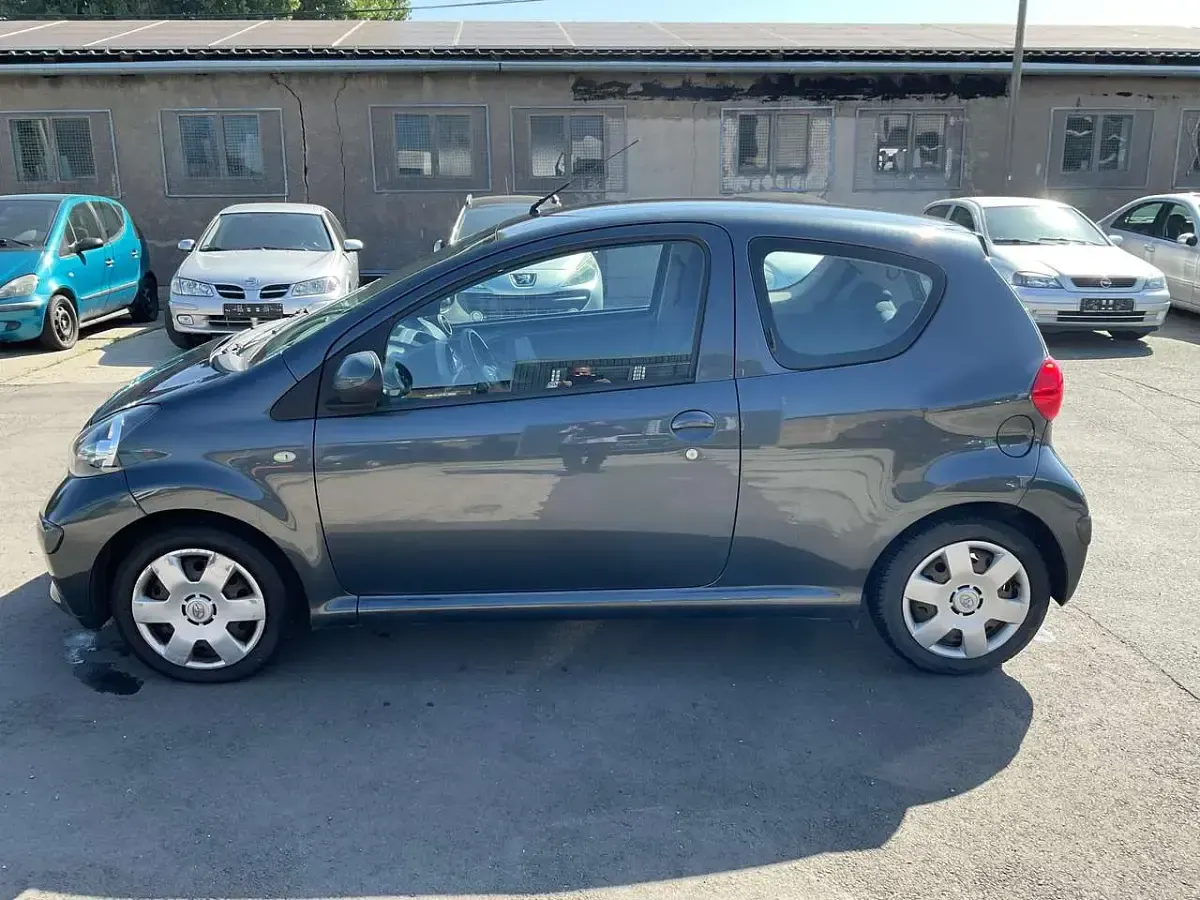 Gebraucht Toyota Aygo Basis 68 PS (50 kW) 2006 Other Kleinwagen