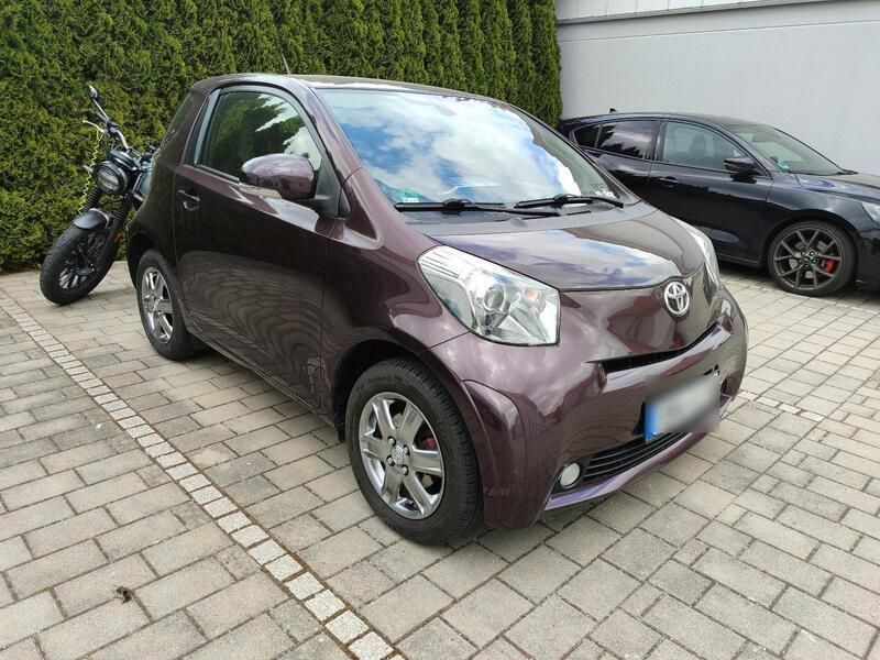 Violet Gebraucht 2014 Toyota iQ Kleinwagen | 5.500 € (Fairer Preis) - Bild 1/4