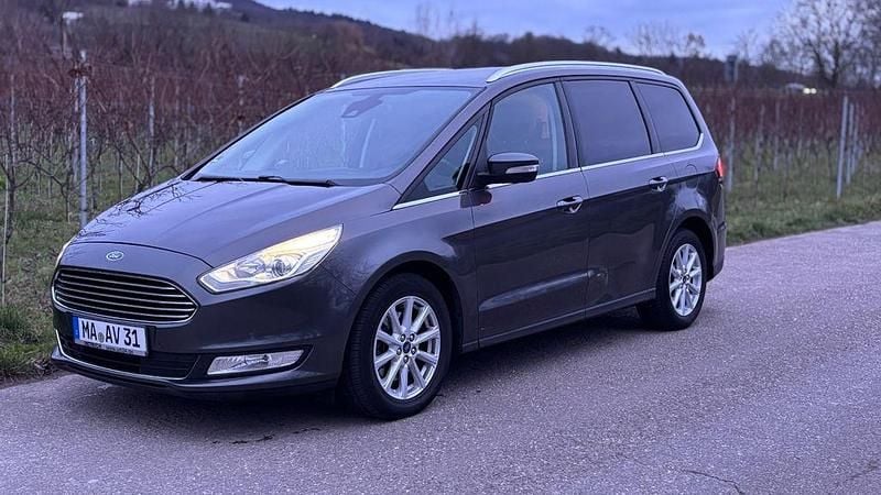 Gebraucht Ford Galaxy 150 PS (110 kW) 2018 Grau Van / Kleinbus