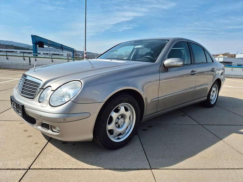 Gebraucht Mercedes E350 272 PS (200 kW) 2005 Silber Limousine