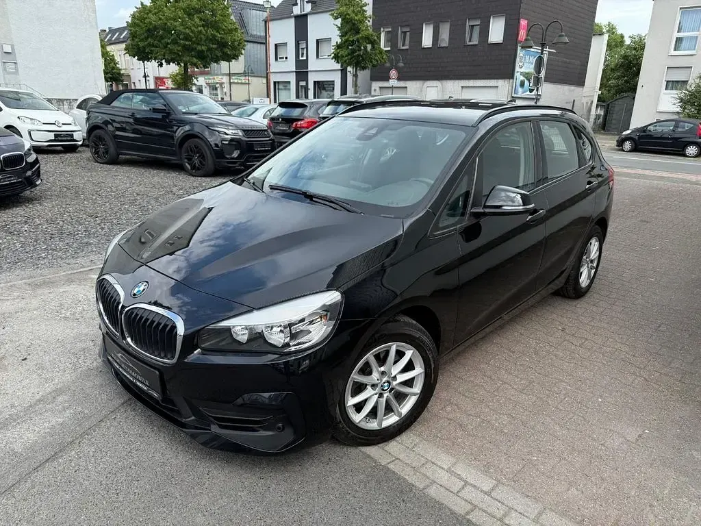 Gebraucht BMW 218 Active Tourer Sport Line 140 PS (102 kW) 2019 Schwarz Van / Kleinbus