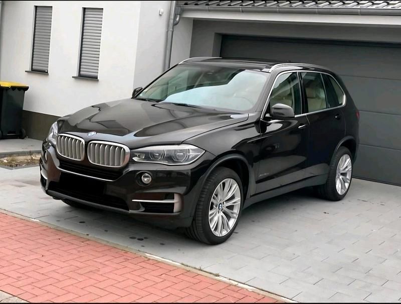 Braun Gebraucht 2014 BMW X5 SUV | 25.600 € (Teuer) - Bild 1/4
