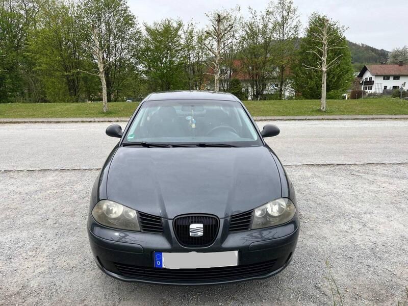 Grau Gebraucht 2007 Seat Cordoba Limousine | 2.400 € - Bild 1/4