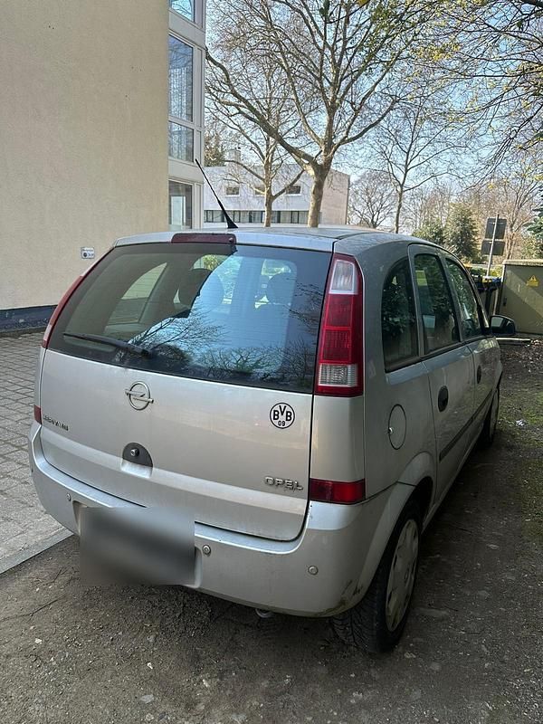 Gebraucht Opel Meriva 100 PS (73 kW) 2004 Silber Van / Kleinbus