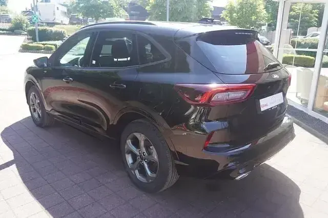 Neu Ford Kuga 180 PS (132 kW) 2026 Andere SUV
