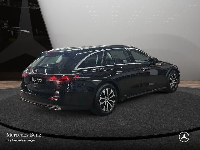 Gebraucht Mercedes E220 Advanced Plus 197 PS (144 kW) 2025 Schwarz Limousine