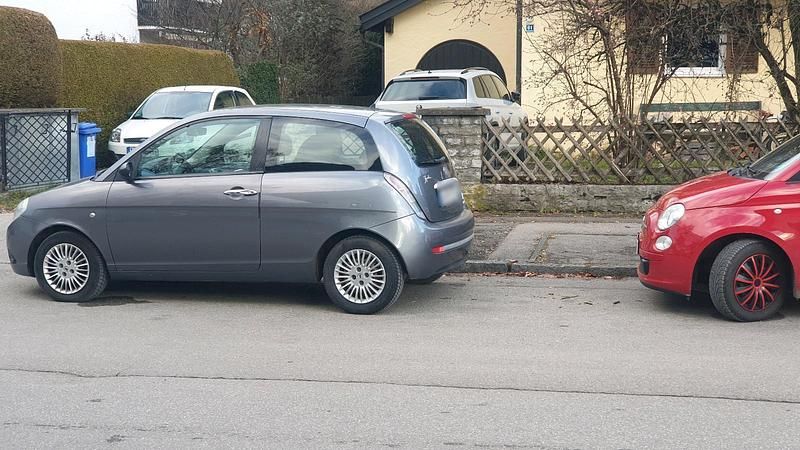 Gebraucht Lancia Ypsilon 60 PS (44 kW) 2008 Silber Kleinwagen