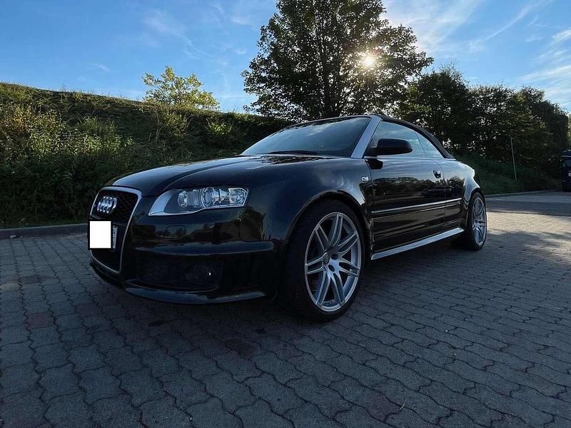 Second-hand Audi RS4 Performance 420 CP (308 kW) 2008 Negru Cabrio