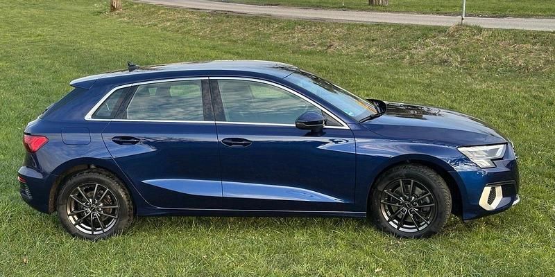 Gebraucht Audi A3 Advanced 110 PS (80 kW) 2021 Blau Limousine