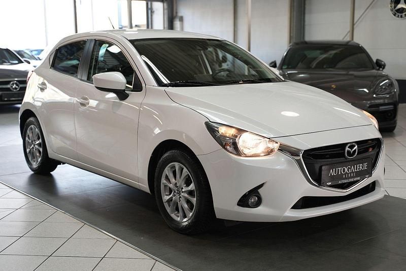 Gebraucht Mazda 2 Exclusive-Line 105 PS (77 kW) 2016 Weiß Kleinwagen