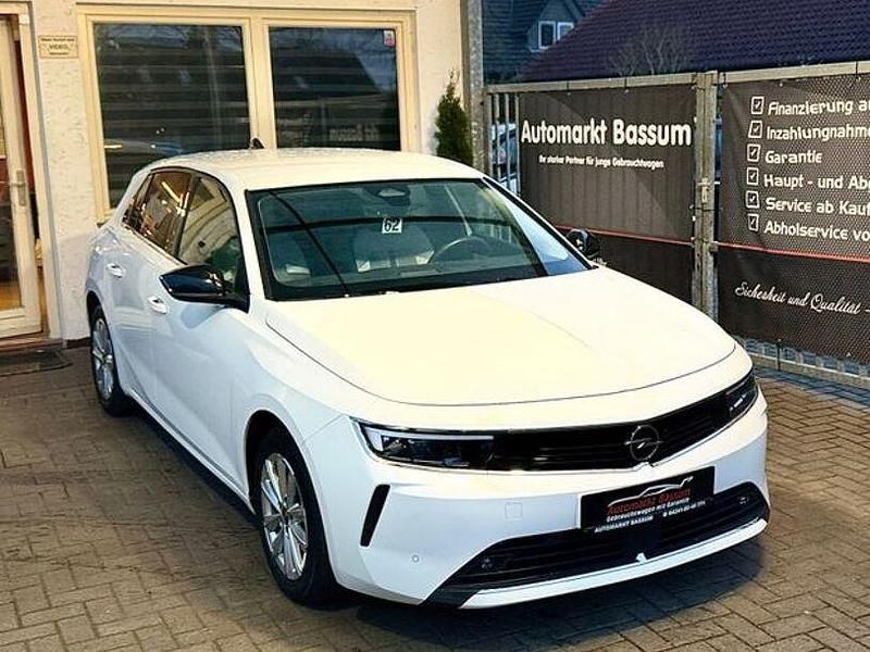 Gebraucht Opel Astra Elegance 131 PS (96 kW) 2023 Andere Limousine