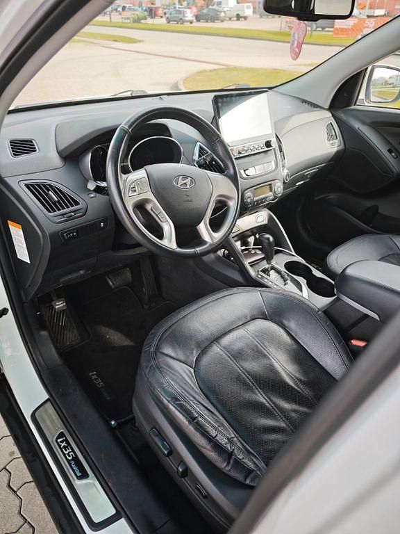 Gebraucht Hyundai ix35 136 PS (100 kW) 2016 Weiß SUV